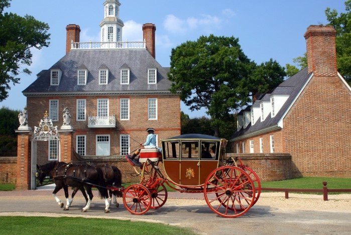 colonial horse drawn wagon in front of Governor's mansion in Williamsburg